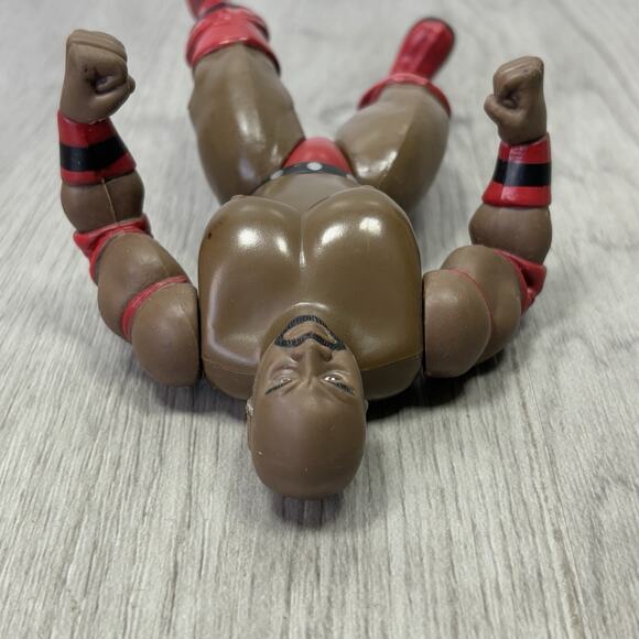 WWF WWE 1996 Jakks Ahmed Johnson Bone Crishing Action Wrestling Action Figure - Picture 4 of 6